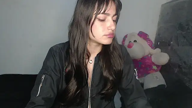 skinny sweet2411 online show from March 19, 1:53 am