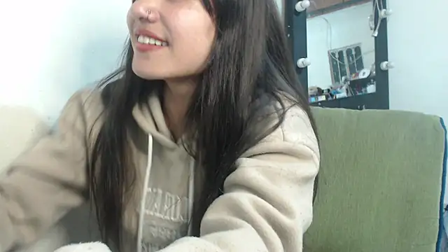 Snapshot of skinny_sweet2411 chatting on July 22, 1:19 am skinny sweet2411 online show from July 22, 1:19 am