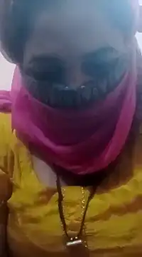 Snapshot of seemi_bhabhi chatting on March 15, 1:41 am seemi bhabhi online show from March 15, 1:41 am