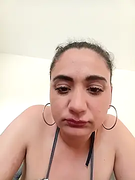 Nell-X online show from April 25, 1:41 pm