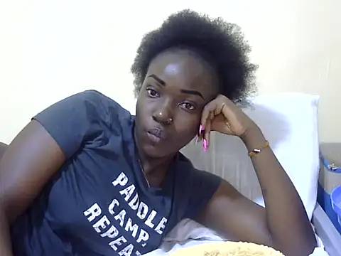 Snapshot of Chichii- chatting on January 3, 10:19 pm Chichii- online show from January 3, 10:19 pm