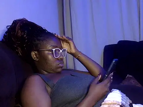 Chichii- online show from January 17, 8:56 pm