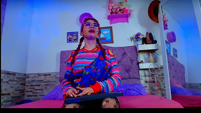 Snapshot of Melannytaylor chatting on October 30, 9:04 pm Melannytaylor online show from October 30, 9:04 pm