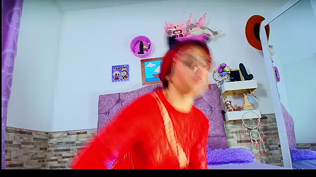 Snapshot of Melannytaylor chatting on December 3, 7:56 pm Melannytaylor online show from December 3, 7:56 pm