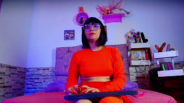 Melannytaylor online show from March 11, 9:10 pm