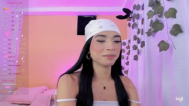 Snapshot of AndreaSweet_ chatting on February 8, 6:12 pm AndreaSweet online show from February 8, 6:12 pm