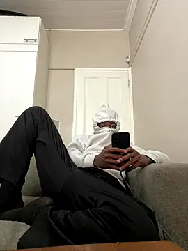 Snapshot of Mischevous_T69 chatting on September 29, 11:15 am Mischevous T69 online show from September 29, 11:15 am