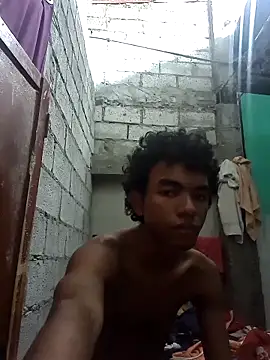 Snapshot of Reynold2608 chatting on September 10, 7:47 pm Reynold2608 online show from September 10, 7:47 pm