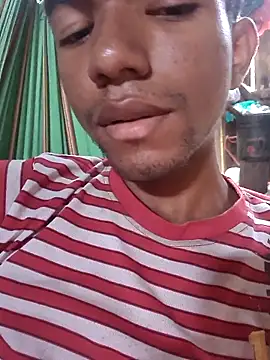 Snapshot of Reynold2608 chatting on November 23, 4:18 pm Reynold2608 online show from November 23, 4:18 pm