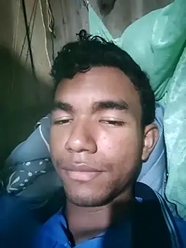 Reynold2608 online show from July 25, 3:15 am