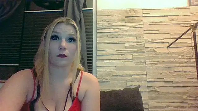 Snapshot of DevilsAngel13 chatting on October 16, 6:09 pm DevilsAngel13 online show from October 16, 6:09 pm