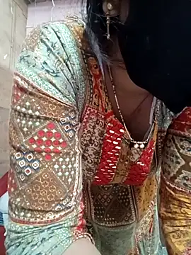 queensenorita online show from October 2, 6:15 pm