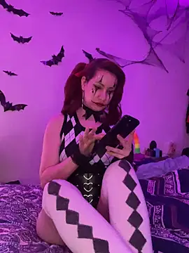 Nina-Chick777 online show from October 28, 6:39 am