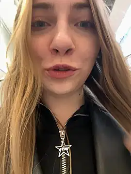 Sunny   Bunny online show from December 2, 10:09 am