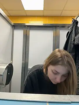 Sunny   Bunny online show from March 21, 3:15 pm