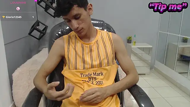 Snapshot of alan_ws chatting on January 7, 3:33 pm alan ws online show from January 7, 3:33 pm