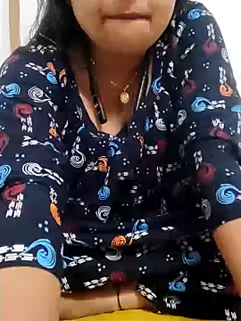 Snapshot of Priya_2222 chatting on January 16, 10:53 am Priya 2222 online show from January 16, 10:53 am