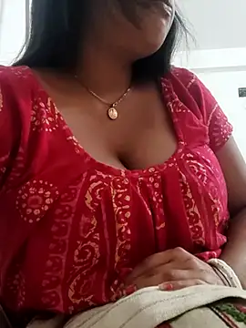 Snapshot of Priya_2222 chatting on March 1, 11:39 am Priya 2222 online show from March 1, 11:39 am