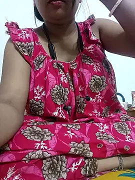 Snapshot of Priya_2222 chatting on October 18, 7:03 pm Priya 2222 online show from October 18, 7:03 pm