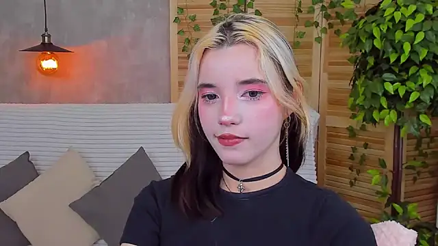 Snapshot of as1an_girlfriend chatting on January 28, 4:39 am as1an girlfriend online show from January 28, 4:39 am