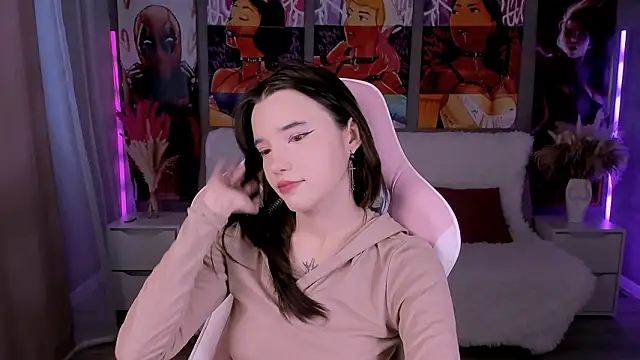 as1an girlfriend online show from February 3, 6:51 am