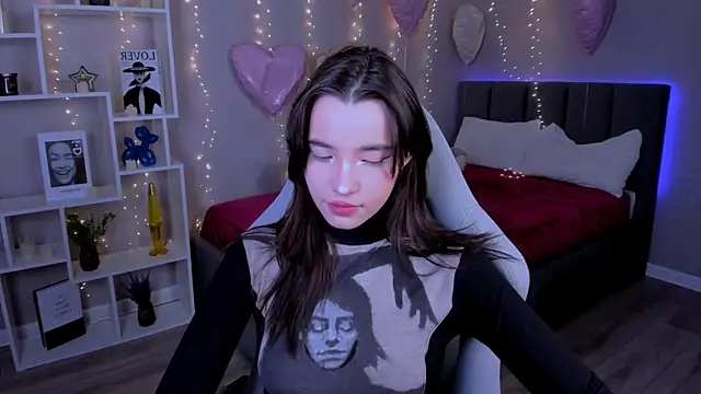 as1an girlfriend online show from March 13, 2:40 am