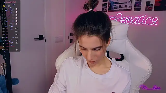  ni kiss online show from October 1, 5:41 pm