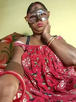 Snapshot of tinabhabhi chatting on October 8, 9:07 am tinabhabhi online show from October 8, 9:07 am