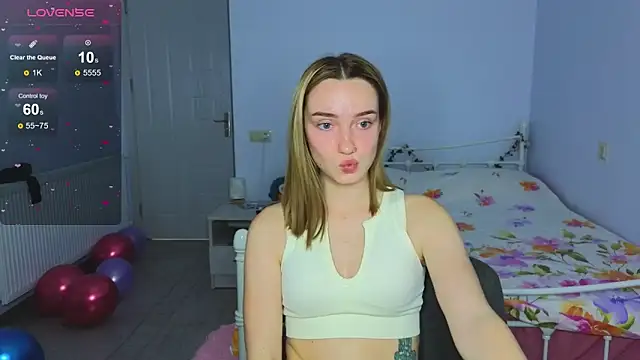 Wild Sophie  online show from November 27, 3:47 pm