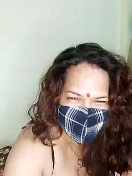 Snapshot of Anika-Bhabhi chatting on January 17, 1:13 pm Anika-Bhabhi online show from January 17, 1:13 pm