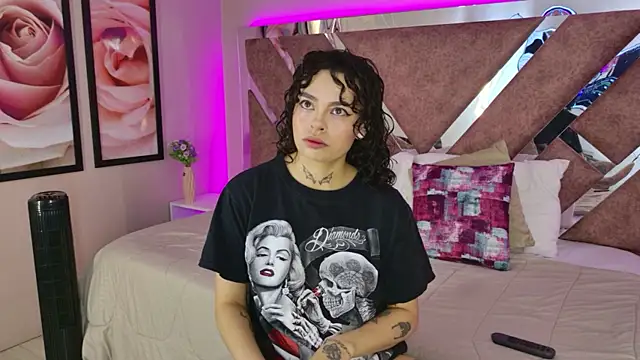 KatherineGomez online show from May 5, 12:40 am