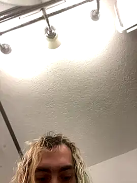 tallnerdyguy online show from October 25, 9:20 pm