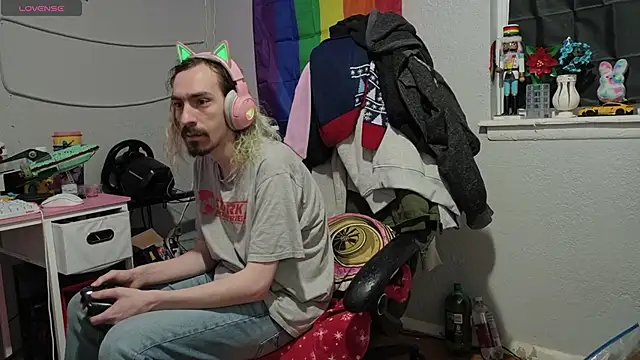 tallnerdyguy online show from January 19, 1:42 am