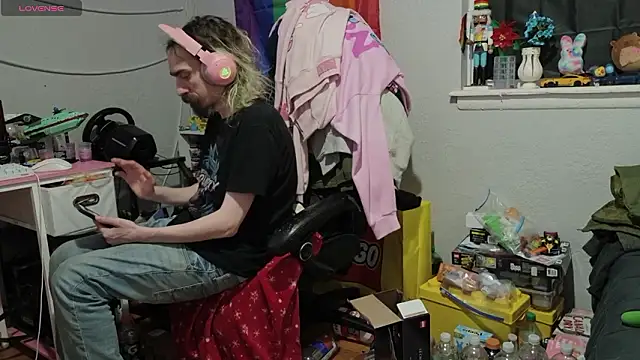 tallnerdyguy online show from March 21, 2:38 am