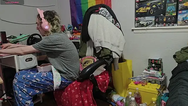 tallnerdyguy online show from April 4, 3:49 am