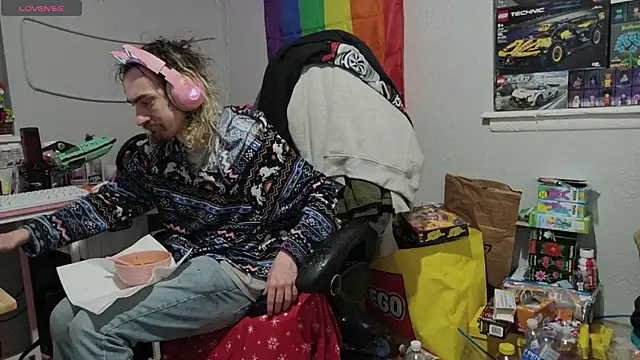 tallnerdyguy online show from May 6, 2:08 am