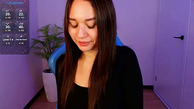 Snapshot of margeriTirell chatting on October 13, 7:19 am margeriTirell online show from October 13, 7:19 am