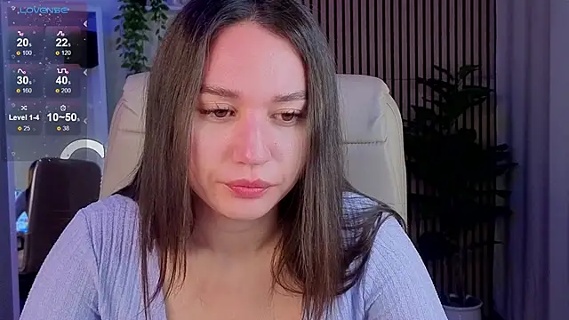 Snapshot of margeriTirell chatting on October 14, 2:23 am margeriTirell online show from October 14, 2:23 am