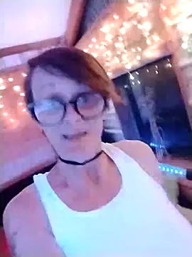 Snapshot of ivylee31 chatting on March 15, 2:56 am ivylee31 online show from March 15, 2:56 am