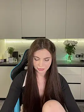 CurlyLara online show from December 3, 2:37 pm