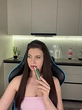 CurlyLara online show from April 1, 5:54 pm