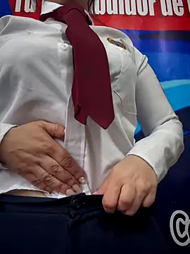 Alysson-- online show from November 18, 12:42 pm