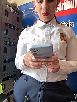 Alysson-- online show from December 5, 1:42 pm