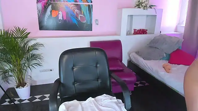 lunoxx  online show from January 11, 8:54 pm