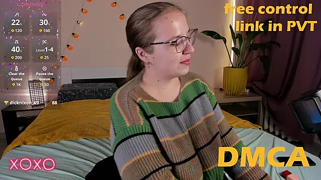 Snapshot of Your_Penny_ chatting on October 15, 7:47 pm Your Penny  online show from October 15, 7:47 pm