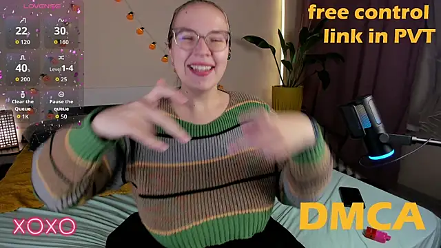 Snapshot of Your_Penny_ chatting on October 16, 7:15 pm Your Penny  online show from October 16, 7:15 pm