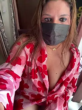 Snapshot of Reena_Darlinggg chatting on February 4, 5:53 am Reena Darlinggg online show from February 4, 5:53 am