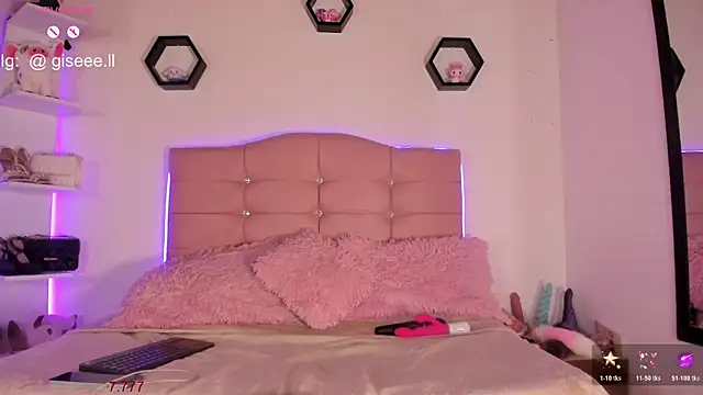 Gisell s online show from November 2, 9:06 pm