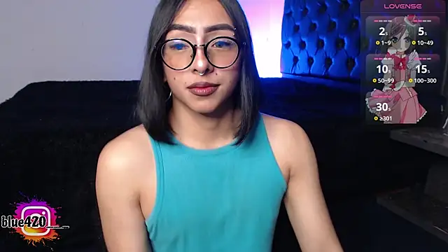 Snapshot of Skyler__blue4 chatting on September 21, 5:25 pm Skyler blue4 online show from September 21, 5:25 pm