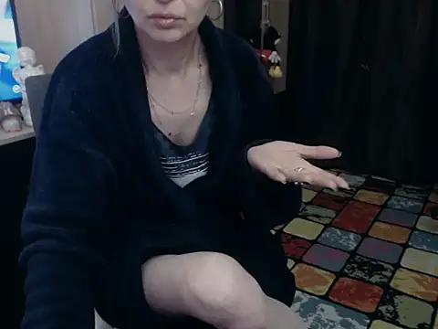 Snapshot of HornyClitX chatting on February 19, 4:12 am HornyClitX online show from February 19, 4:12 am